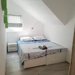 Marta Διαμέρισμα Vir