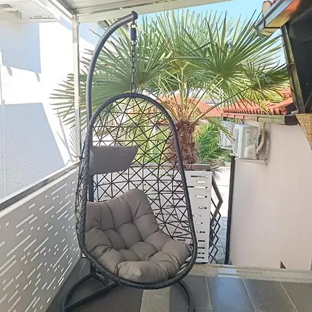 Marta Apartment Vir
