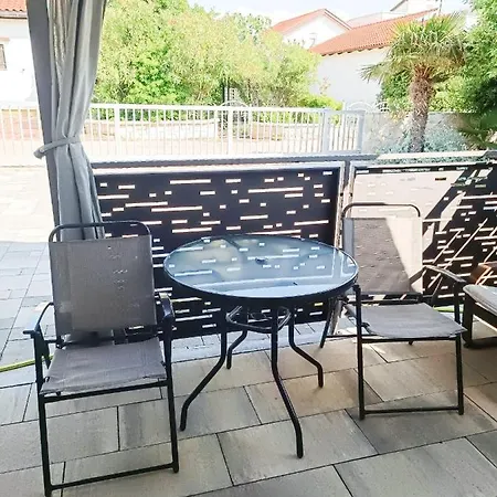 Marta Apartment *
