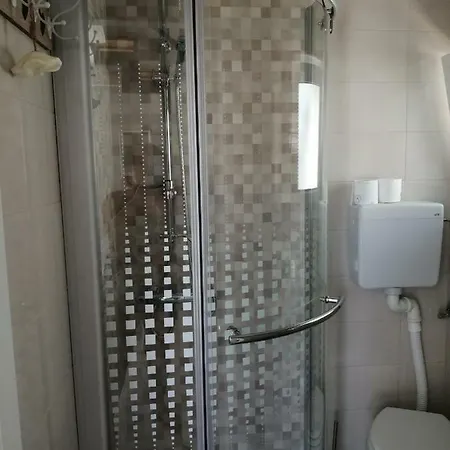 Marta Apartment Vir
